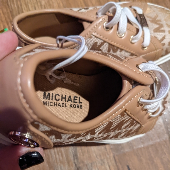 SOLD!! - Picture 3 of 5